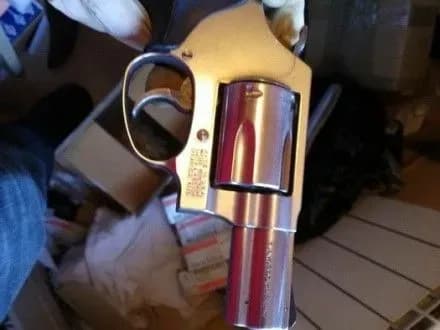 kanal-nadkhodzhennya-zbroyi-perekrili-u-kiyevi