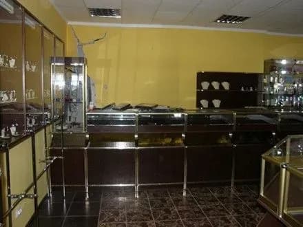 zlochintsiv-yaki-obikrali-yuvelirni-magazini-na-5-mln-grn-zatrimali-na-khmelnichchini