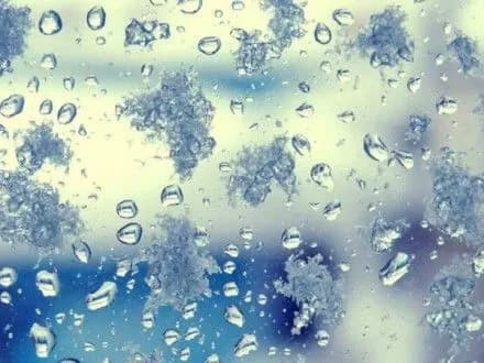 sogodni-v-kiyevi-ochikuyetsya-mokriy-snig