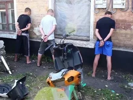 boyoviki-poobitsyali-do-novogo-roku-zvilniti-z-tyurem-pidlitkiv-yakikh-pidozryuyut-u-diversiyi-ta-terorizmi-i-geraschenko