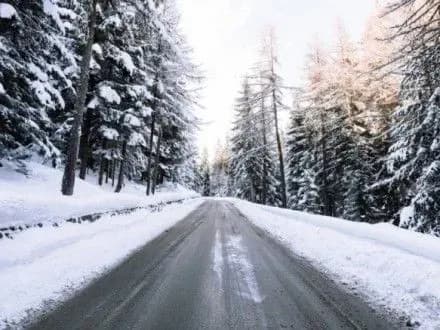 rukh-velikovagovogo-transportu-obmezhili-v-trokh-oblastyakh-ukrayini