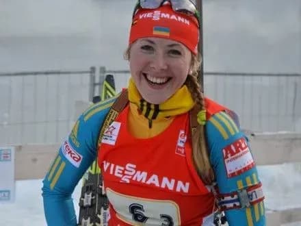 biatlonistka-yu-dzhima-finishuvala-pyatoyu-u-mas-starti-v-obergofi