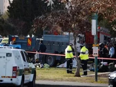 sered-postrazhdalikh-u-terakti-v-yerusalimi-ukrayintsiv-ne-viyavleno-posol