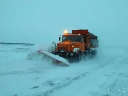 pid-chas-likvidatsiyi-naslidkiv-negodi-na-dorogakh-mikolayivschini-viyshli-z-ladu-bilshe-20-odinits-tekhniki