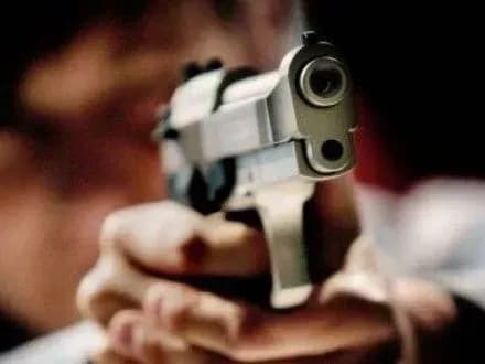 u-zaporizhzhi-pri-pograbuvanni-budinku-cholovika-poranili-v-golovu