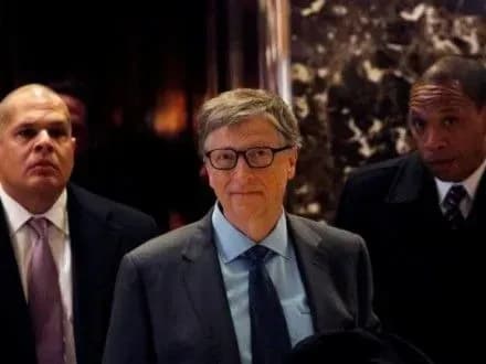 8-naybagatshikh-lyudey-planeti-volodiyut-kapitalom-naybidnishoyi-polovini-lyudstva-zvit-oxfam