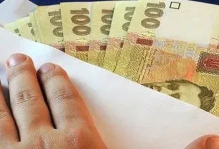 politseyskiy-na-sumschini-vimagav-khabar-u-pidleglogo