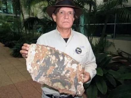 avstraliya-kitay-i-malayziya-pizupinili-pidvodni-poshuki-mh370