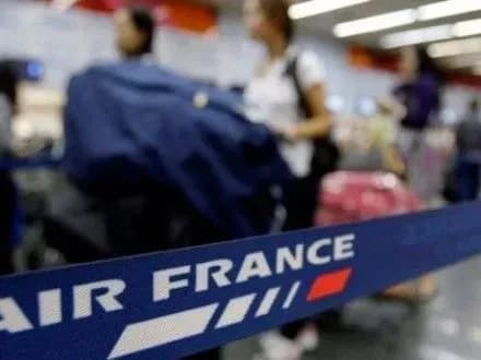 yes-cherez-strayki-aviadispetcheriv-vtrativ-za-shist-rokiv-12-mlrd-dol