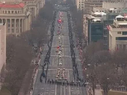 d-tramp-pribuv-do-kapitoliyu-na-inavguratsiyu