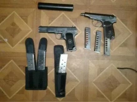 u-krivomu-rozi-viluchili-posilku-zi-zbroyeyu-ta-boyepripasami