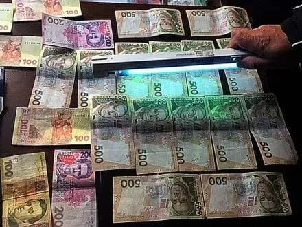 mitniki-vimagali-khabar-za-perevezennya-produktsiyi-do-krimu