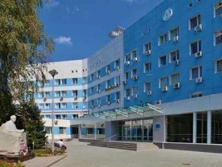 v-instituti-shalimova-kerivnitstvo-ne-pidvischilo-sobi-zarplati-ni-na-kopiyku