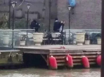 cherez-strilyaninu-v-restorani-stambula-zaginula-lyudina-sche-dvoye-poraneni