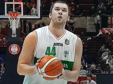 k-fesenko-stav-nayefektivnishim-basketbolistom-turu-seriyi-a