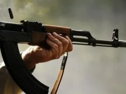 dovichne-uvyaznennya-zagrozhuye-choloviku-yakiy-poraniv-z-avtomata-politseyskogo