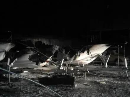 kiyivski-ryatuvalniki-likviduvali-pozhezhu-na-3-yakhtakh