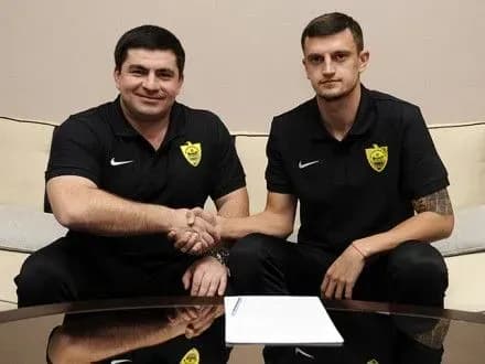 kolishniy-futbolist-zori-m-biliy-prodovzhit-karyeru-v-fk-anzhi