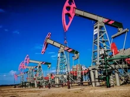 nafta-brent-torguyetsya-vische-55-dol-za-barel-7