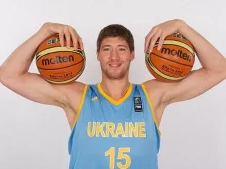 v-kravtsov-stav-nayrezultativnishim-basketbolistom-u-matchi-yevrokubku