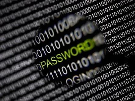 za-virusnimi-atakami-na-energetichniy-i-finansoviy-sektori-ukrayini-stoyat-odni-rozrobniki-sbu