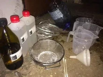 narkolaboratoriyu-z-virobnitstva-amfetaminu-vikrili-u-kiyevi
