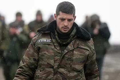 dnr-pochala-geroyizuvati-boyovika-givi-v-shkolakh