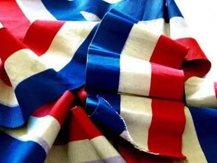 u-frantsiyi-zasteregli-rosiyu-vid-vtruchan-u-vibori