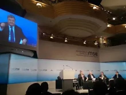 p-poroshenko-u-myunkheni-niyakikh-rishen-pro-ukrayinu-bez-ukrayini