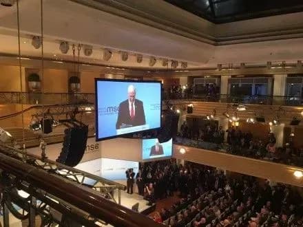 vitse-prezident-ssha-zapevniv-scho-amerika-pidtrimuye-nato