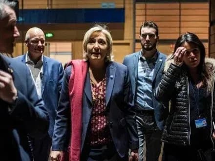 golovu-peredviborchogo-shtabu-m-le-pen-zaareshtuvali
