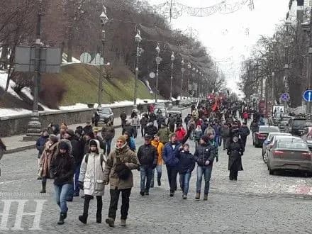 uchasniki-marshu-natsionalnoyi-gidnosti-pishli-vid-radi