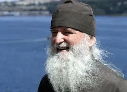 aneksovaniy-krim-vidvidav-zakhidnoyevropeyskiy-arkhiyepiskop-rpts-za-kordonom