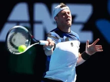 tenisisti-i-marchenko-ta-s-stakhovskiy-zavershili-vistupi-na-turniri-v-marseli