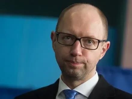 krapka-v-pitanni-aneksiyi-krimu-bula-postavlena-pidpisannyam-kharkivskikh-ugod-a-yatsenyuk