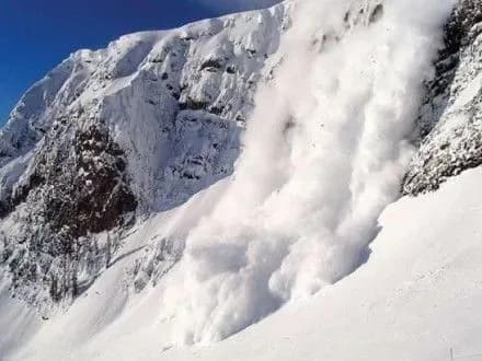 sinoptiki-poperedili-pro-lavinnu-nebezpeku-na-prikarpatti-6