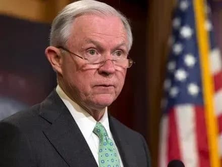 genprokuror-ssha-rozpoviv-scho-rozmovlyav-z-rosiyskim-poslom-i-pro-ukrayinu