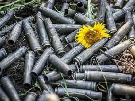 na-rosiyski-gibridni-metodi-vedennya-viyni-povinno-stati-gibridne-strimuvannya-general-nato