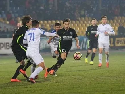 match-mizh-fk-oleksandriya-ta-fk-dnipro-zakinchivsya-nichiyeyu