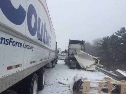 v-dtp-za-uchastyu-30-avtomobiliv-postrazhdali-ne-mensh-29-lyudey-v-kanadi