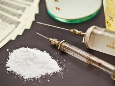 mizhregionalnikh-narkotorgovtsiv-spiymali-stolichni-pravookhorontsi