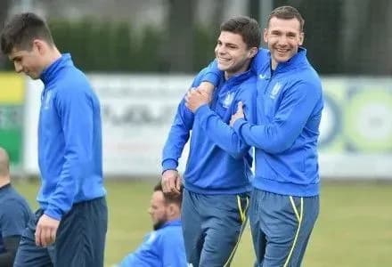 zbirna-ukrayini-virushila-do-zagreba-na-match-proti-khorvatiyi