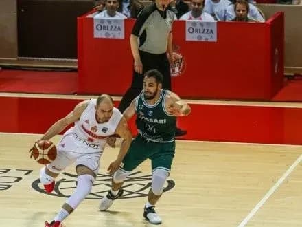 bk-monako-s-gladirya-vigrav-pershiy-chvertfinalniy-match-ligi-chempioniv