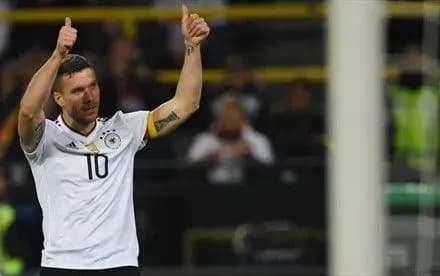 l-podolski-proviv-proschalniy-match-za-zbirnu-nimechchini