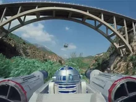 na-festivali-u-nyu-yorku-obrano-kraschi-roliki-znyati-dronami