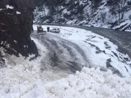 u-karpatakh-zberezhetsya-lavinna-nebezpeka-1