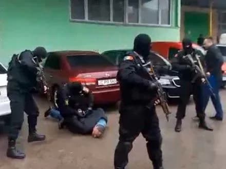 za-vbivstvo-eks-vitse-spikera-parlamentu-moldovi-vikonavtsyam-poobitsyali-200-tis-dol-dpsu