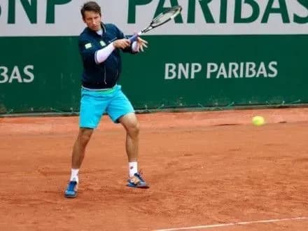 s-stakhovskiy-probivsya-do-osnovnoyi-sitki-tenisnikh-zmagan-u-marokko