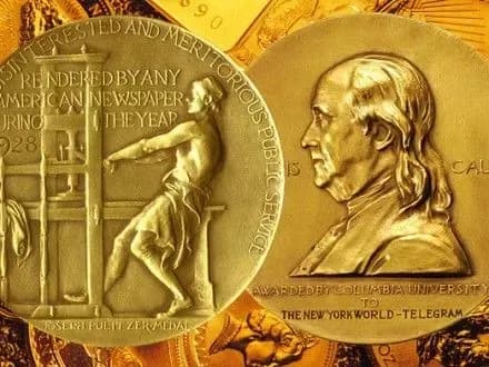 nyt-otrimala-pulittserivsku-premiyu-za-materiali-pro-vpliv-v-putina-za-kordonom