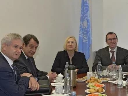 na-kipri-vidnovilisya-perevori-pro-obyednannya-ostrova